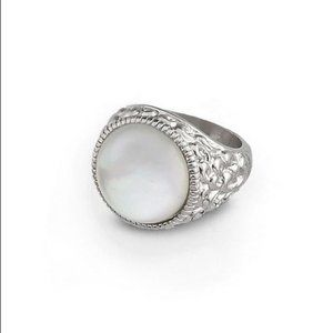 Lia Sophia Alabaster Ring Size 7